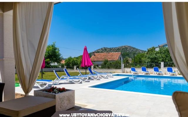 MiL Mare Holiday Appartement – Accommodatie Marina - Trogir Kroatië