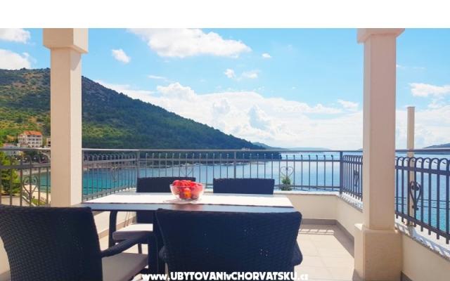 Villa Bilic – Accommodatie Marina - Trogir Kroatië