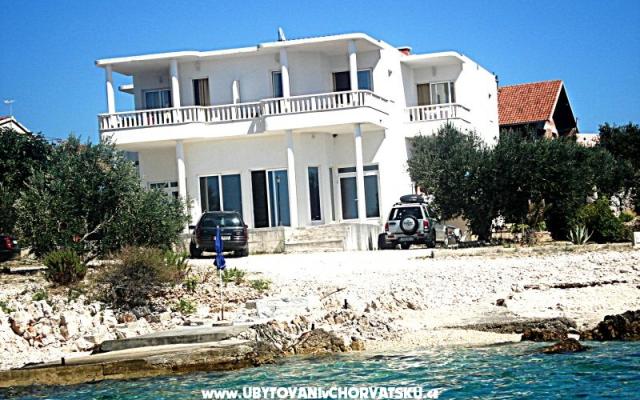Villa Jelena – Accommodatie Marina - Trogir Kroatië