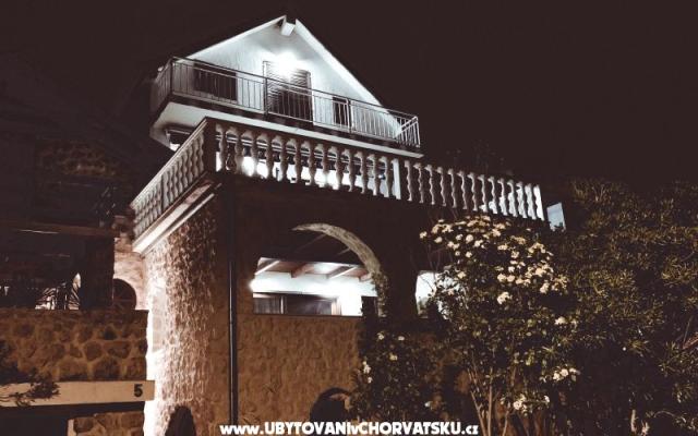 Casa Di Famiglia  – Accommodatie Maslenica Kroatië