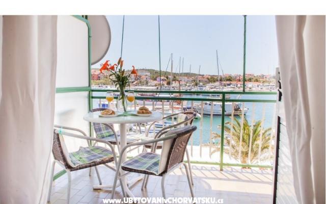 Appartementen Lapov – Accommodatie eiland Murter Kroatië
