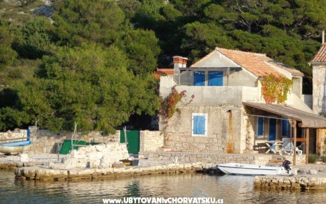 Lavsa Tri sestrice – Accommodatie eiland Murter Kroatië