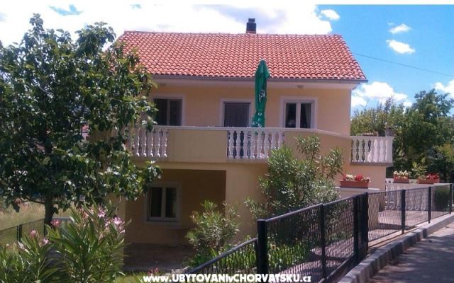 Appartement Dedi – Accommodatie Novigrad Kroatië