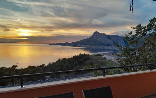 Appartement Antonio – Accommodatie Omis Kroatië