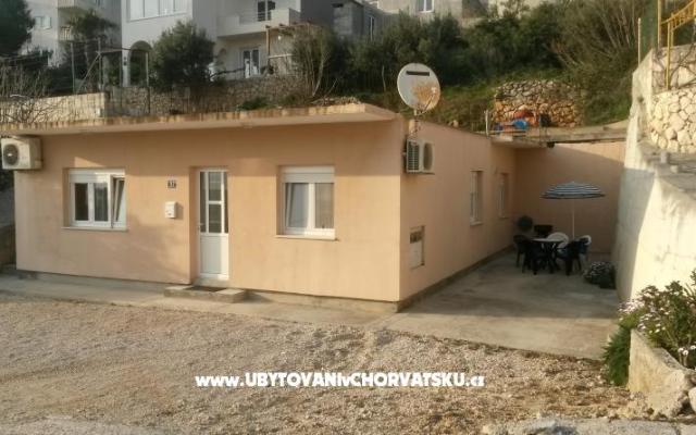 Appartement Jelica – Accommodatie Omis Kroatië