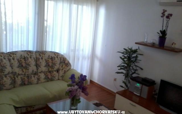 Appartement Mia – Accommodatie Omis Kroatië