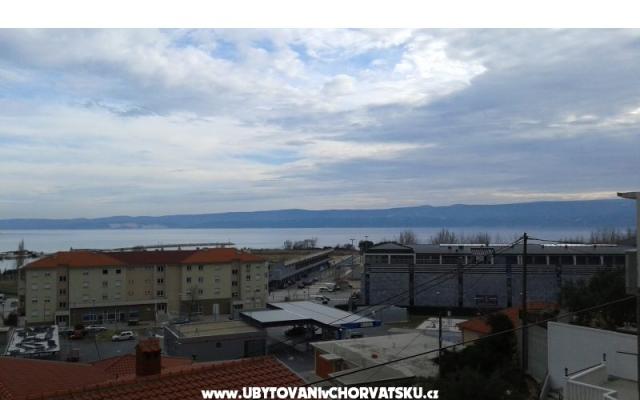 Appartement Nevena – Accommodatie Omis Kroatië