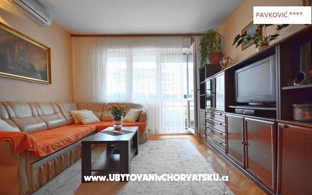 Appartement Pavković **** – Accommodatie Omis Kroatië