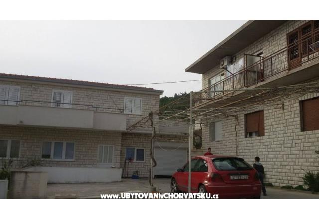 Appartementen Biskup – Accommodatie Omis Kroatië