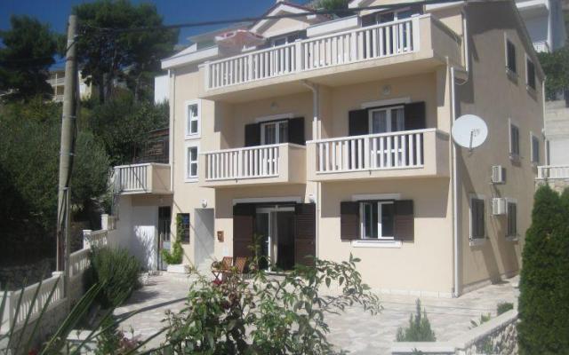 Appartementen Villa Roza – Accommodatie Omis Kroatië
