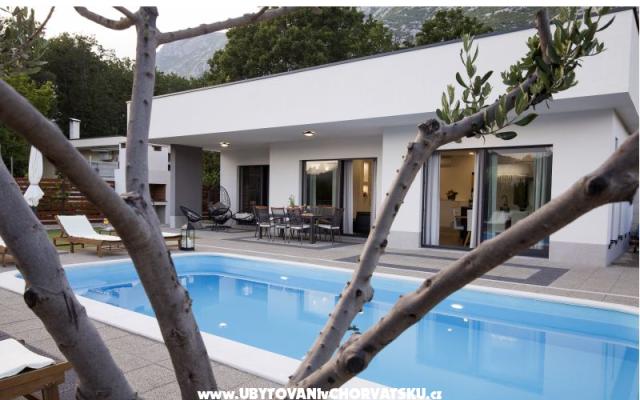 Holiday Home EB – Accommodatie Omis Kroatië