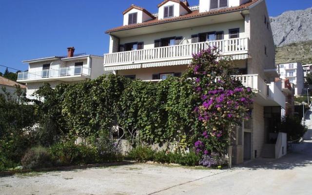 Huis Mandalinić – Accommodatie Omis Kroatië
