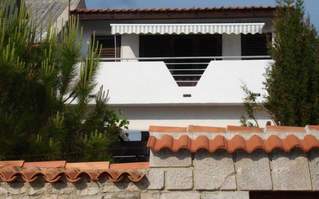 Renovated old house near sea in Pag – Accommodatie eiland Pag Kroatië