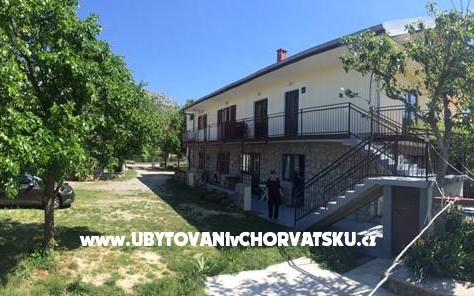 Appartementen BILI – Accommodatie Starigrad Paklenica Kroatië