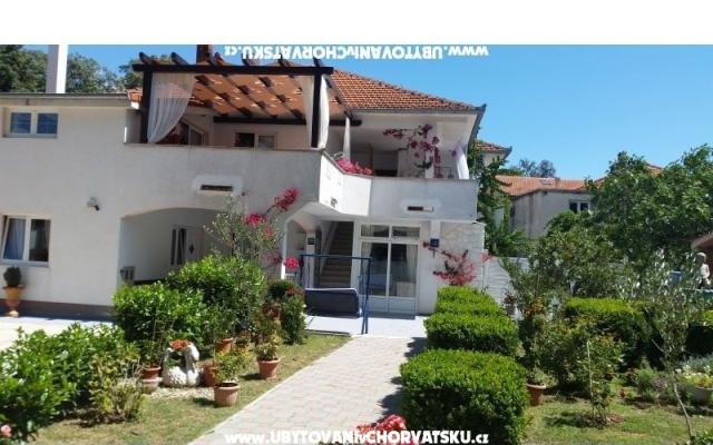 Appartementen Lara – Accommodatie Pakostane Kroatië