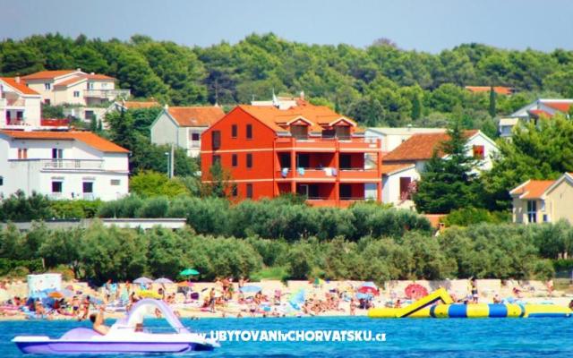 Appartementen Villa San Marino – Accommodatie Pakostane Kroatië