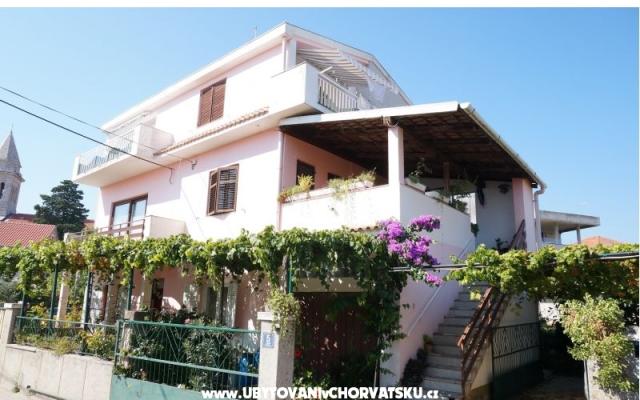 Sunshine Pakoštane – Accommodatie Pakostane Kroatië