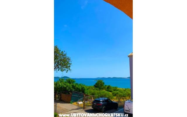 Ivan  – Accommodatie Pakostane Kroatië