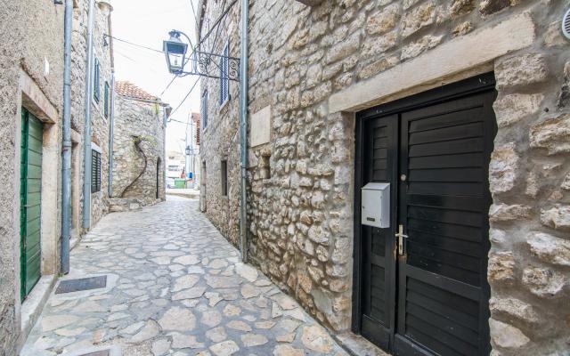 Old Town Huis – Accommodatie Pakostane Kroatië