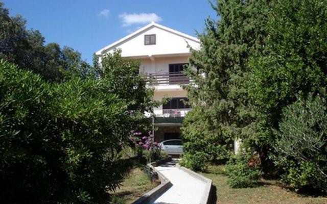 Appartement Puhalovic Emil – Accommodatie Petrcane Kroatië