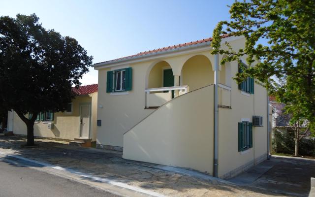 Appartementen Villa  Antonija  – Accommodatie Petrcane Kroatië