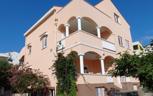 Appartementen Ana – Accommodatie Petrcane Kroatië