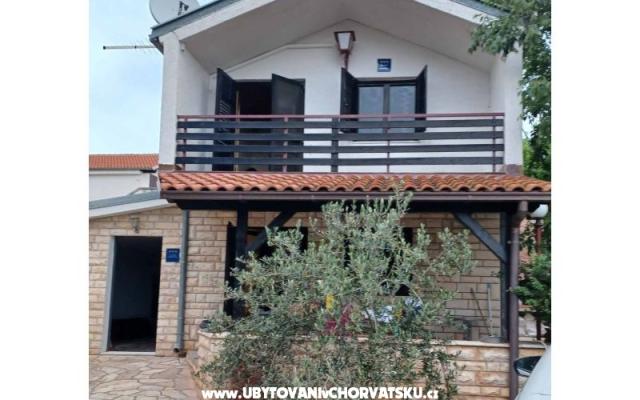 Vakantiehuis – Accommodatie Pirovac Kroatië