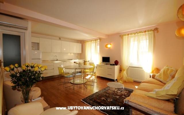 Town Huis Ornella – Accommodatie Porec Kroatië