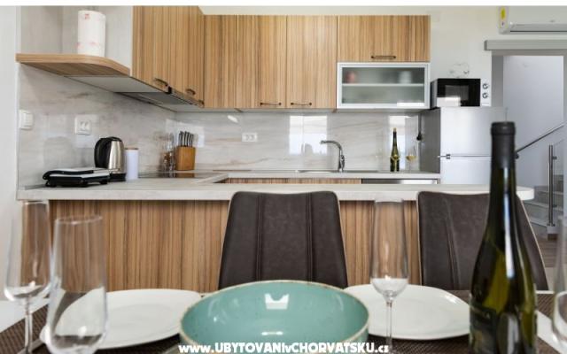 Crowonder Sun Garden – Accommodatie Primosten Kroatië