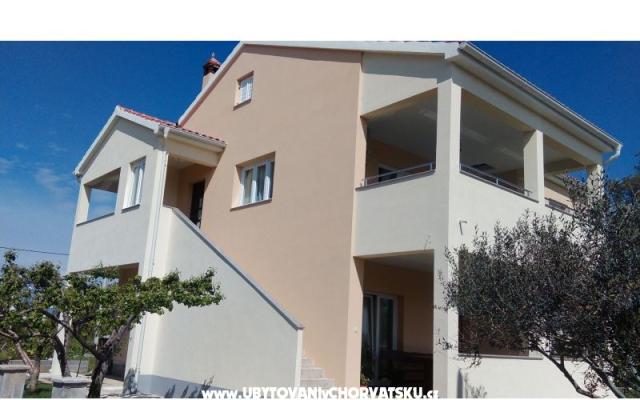 Appartement Ema – Accommodatie Privlaka Kroatië