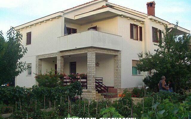 Appartementen Mare &amp; Berto – Accommodatie Privlaka Kroatië