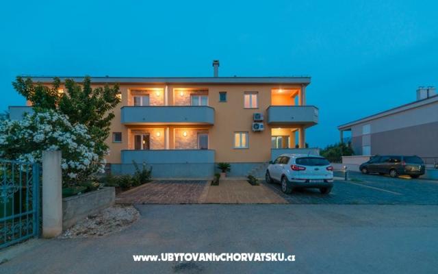 Appartementen Dora – Accommodatie Privlaka Kroatië