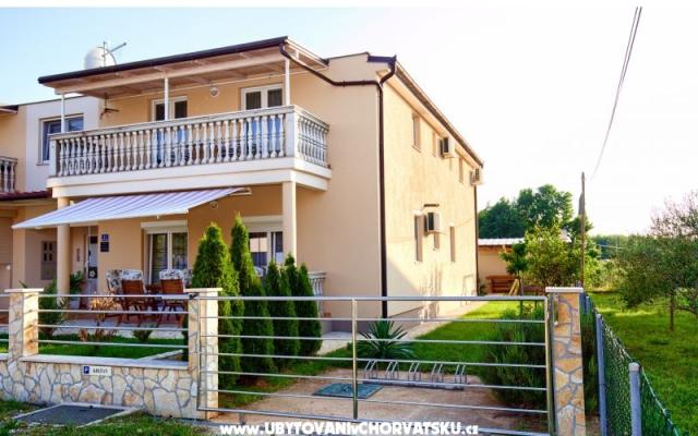 Appartementen Krizan – Accommodatie Pula Kroatië