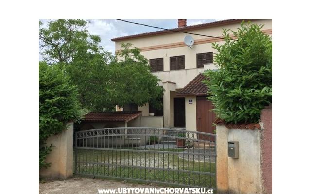 Huis Carnitia – Accommodatie Pula Kroatië