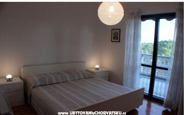 Huis with swimming pool – Accommodatie Pula Kroatië