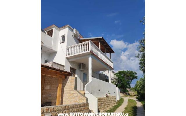 Appartementen Zrinka – Accommodatie Razanac Kroatië