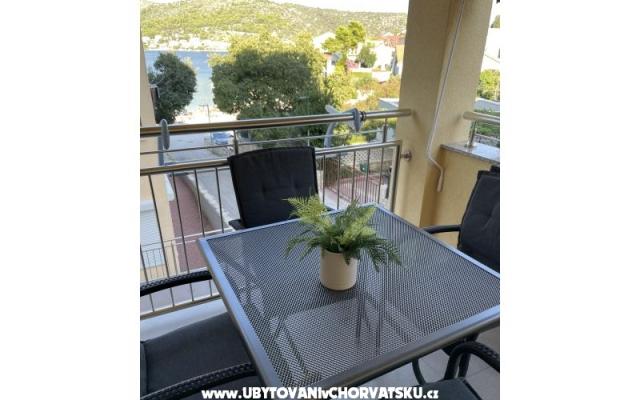 Appartement R – Accommodatie Rogoznica Kroatië