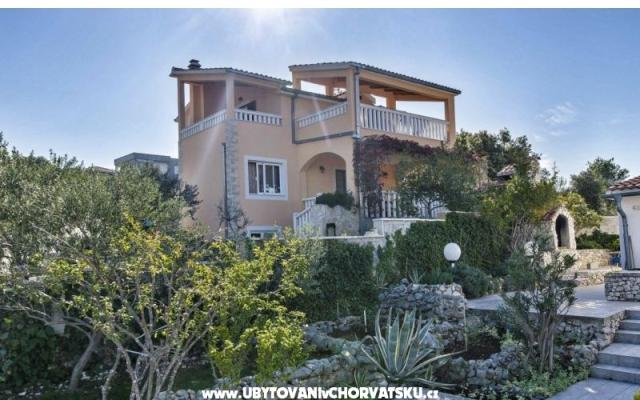 Vila Patria – Accommodatie Rogoznica Kroatië