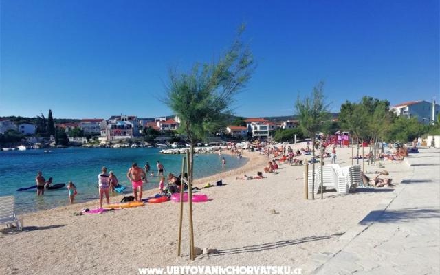 Appartementen Doris – Accommodatie Rogoznica Kroatië