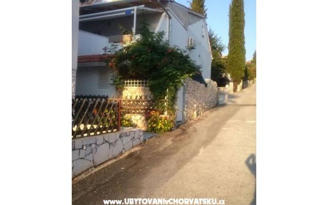 Appartementen Ena – Accommodatie Rogoznica Kroatië