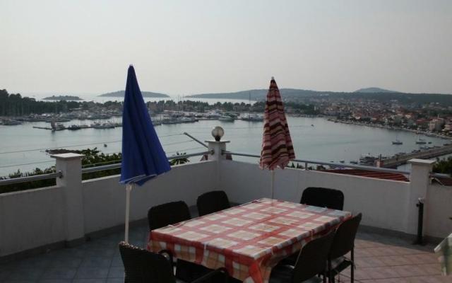 Appartement Lea – Accommodatie Rogoznica Kroatië