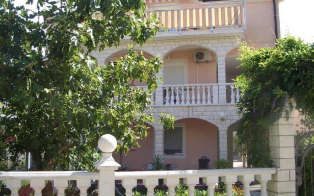 Appartementen Knezevic – Accommodatie Rogoznica Kroatië