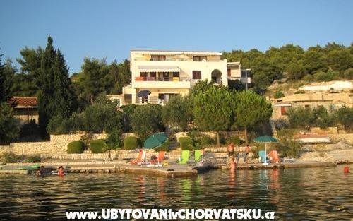 Villa Vrkic – Accommodatie Rogoznica Kroatië