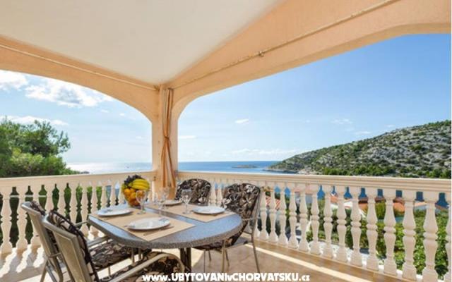 Villa Vuckovic – Accommodatie Rogoznica Kroatië