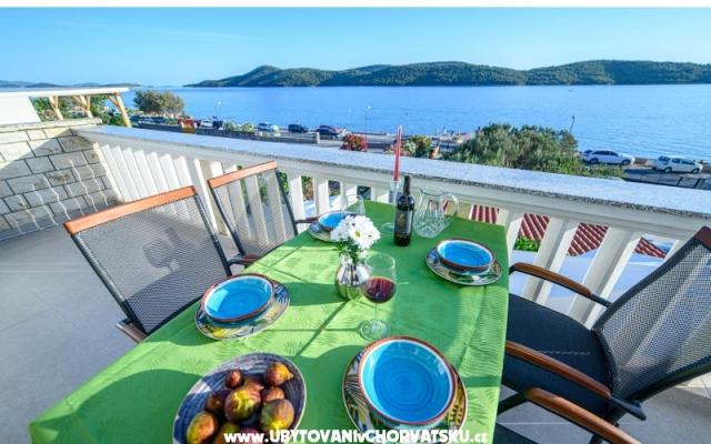 Appartementen Badzim – Accommodatie Sibenik Kroatië