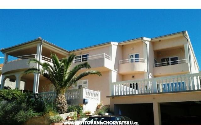 Holiday Oasis  – Accommodatie Sibenik Kroatië