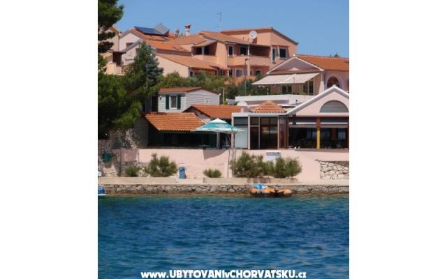 Villa Rosa – Accommodatie Sibenik Kroatië