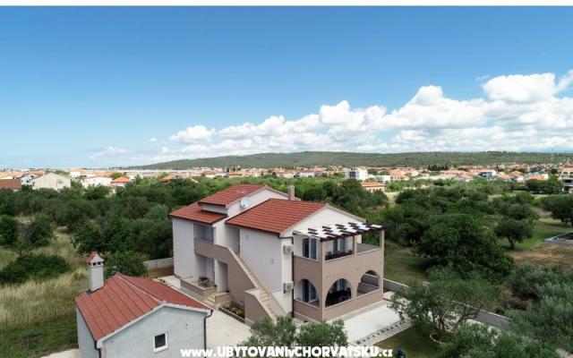  Appartementen J – Accommodatie Sukosan Kroatië