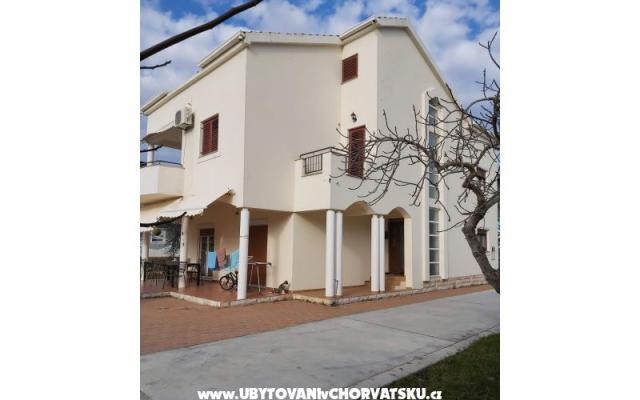 Appartementen Elvis – Accommodatie Sukosan Kroatië