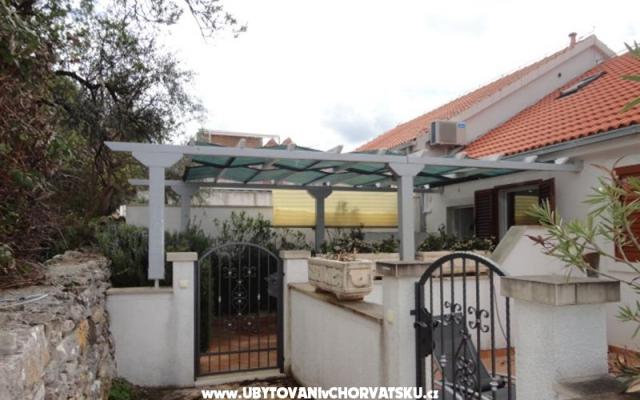 Appartement Boris – Accommodatie Supetar – Brac Kroatië